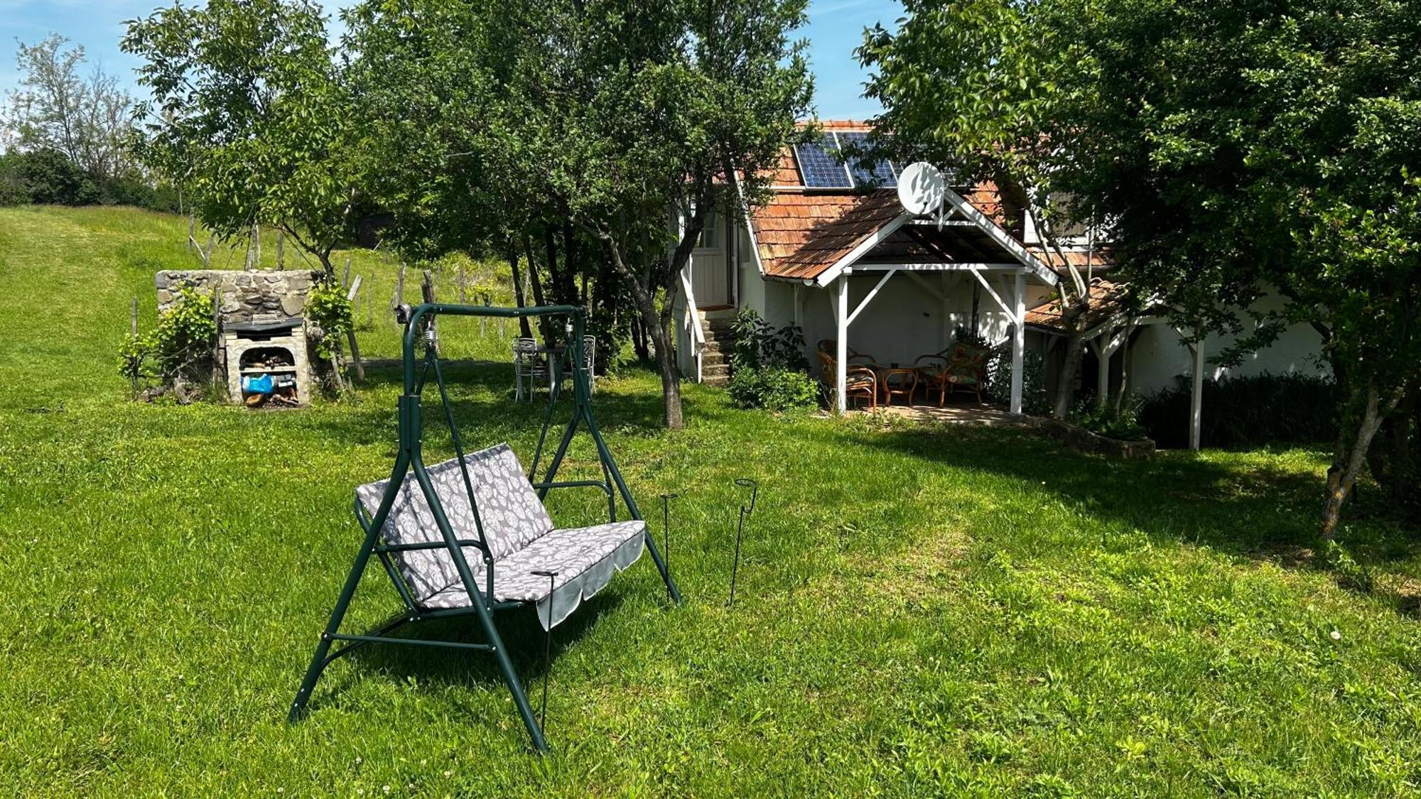 Csobanc Szerelem-Nemzeti Park-Oenallo Haz - Klimatizalt Gyulakeszi المظهر الخارجي الصورة